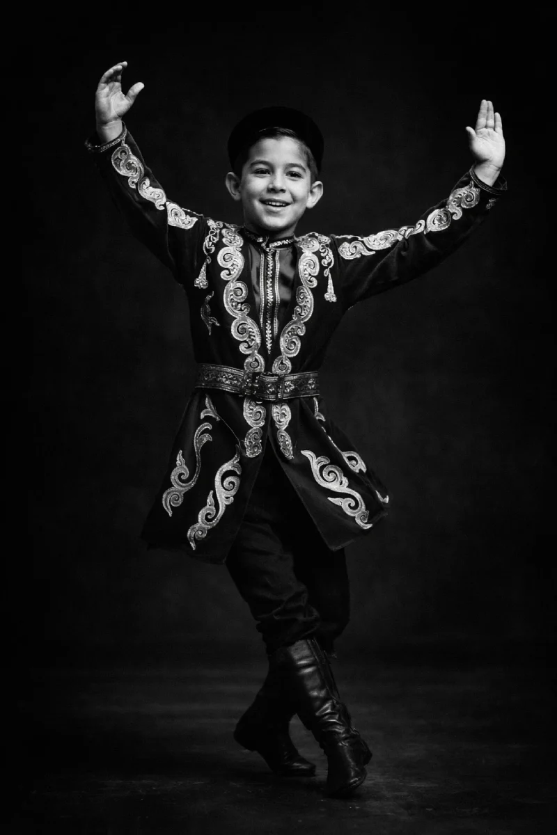 رقص آذری کودک